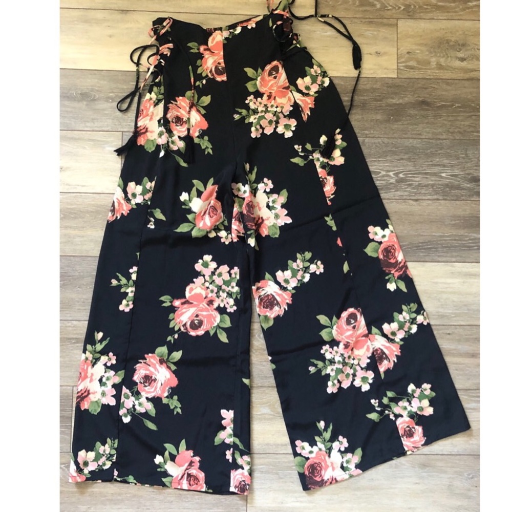 Band of Gypsies Black Floral Print Palazzo Pant